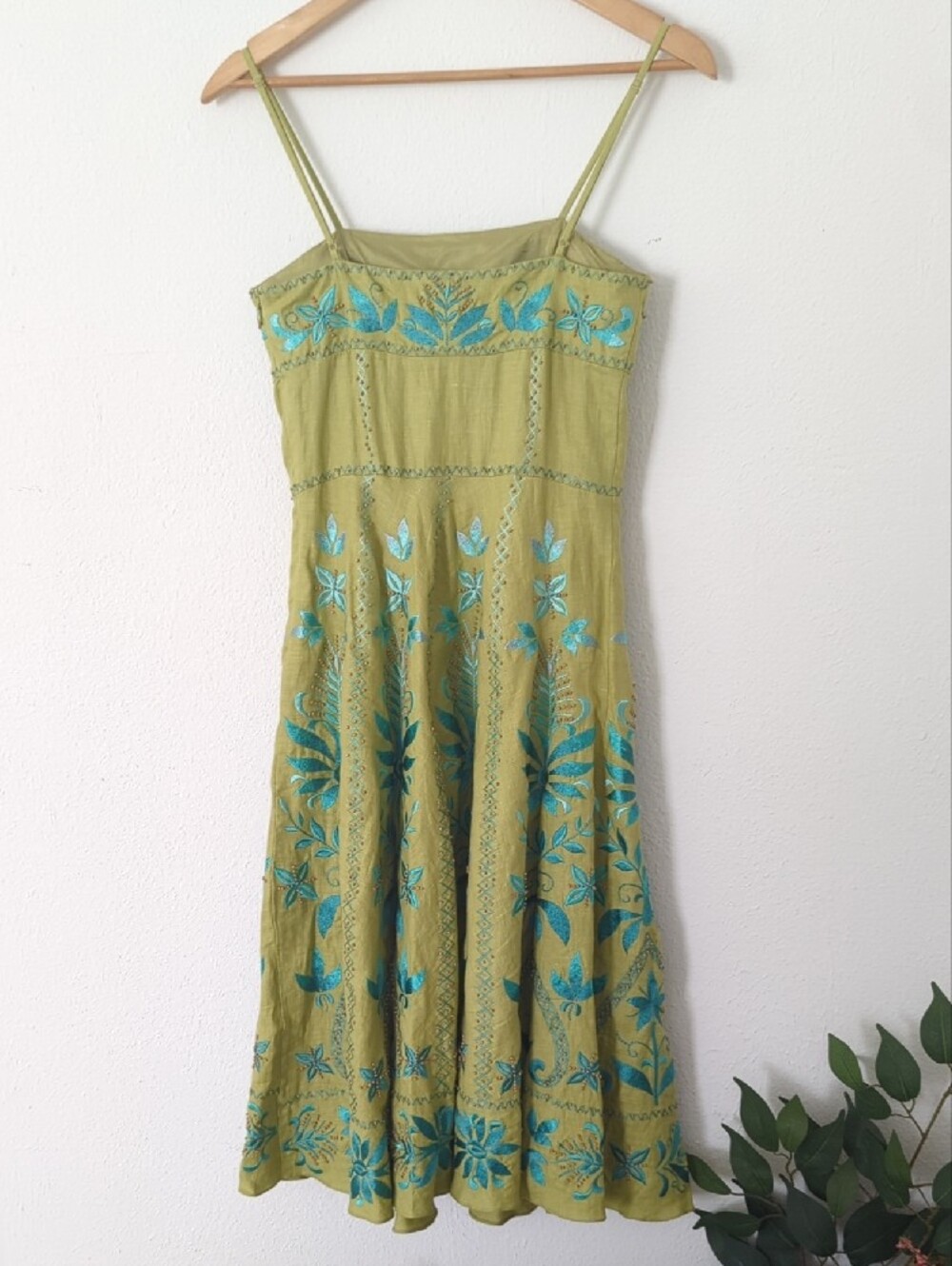 Y2K Sue Wong Linen Spaghetti Strap Dress with Floral Embroidery & Wood Beads - Picture 4 of 17